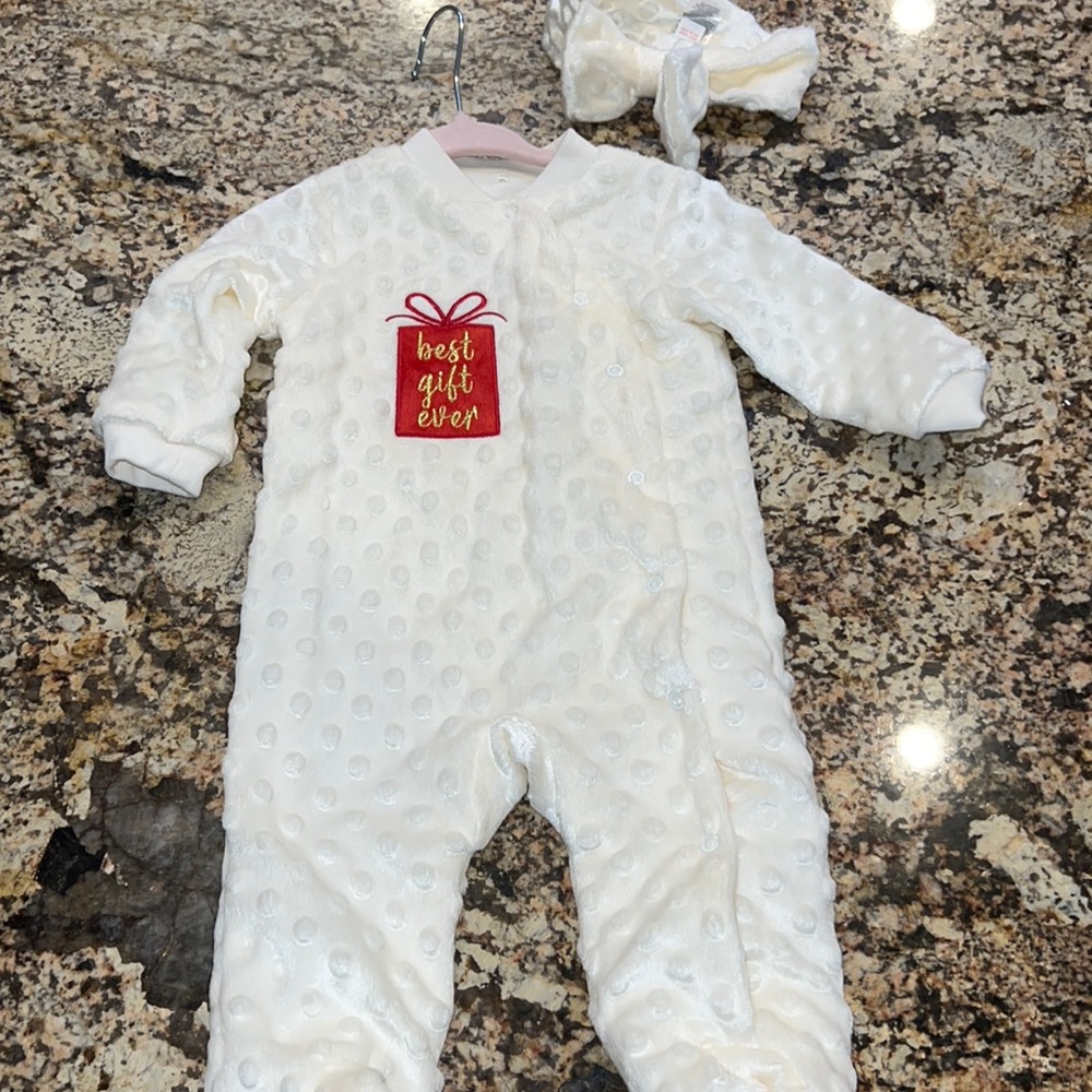 Best gift ever onesie w headband - never been worn (no tags)